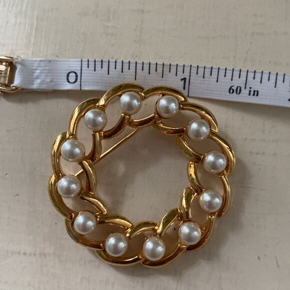 VIntage Napier Brooch - Picture 4 of 5